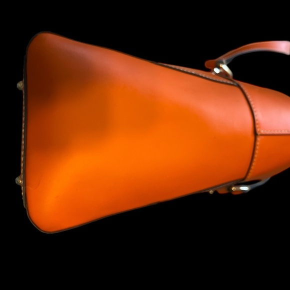 Dooney and Bourke Orange Leather Like New Bag - Picture 10 of 16